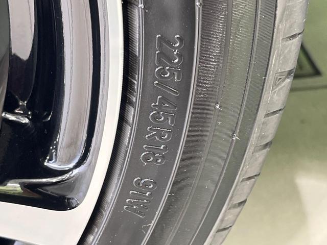 オデッセイ アブソルート・２０ｔｈアニバーサリー　両側電動ドア　後席モニター　純正８型ナビ　バックカメラ　衝突軽減装置　禁煙車　ハーフレザーシート　パワーシート　スマートキー　ＬＥＤヘッド　ＥＴＣ　クルコン　純正１８インチＡＷ　オートライト　フルセグ（26枚目）