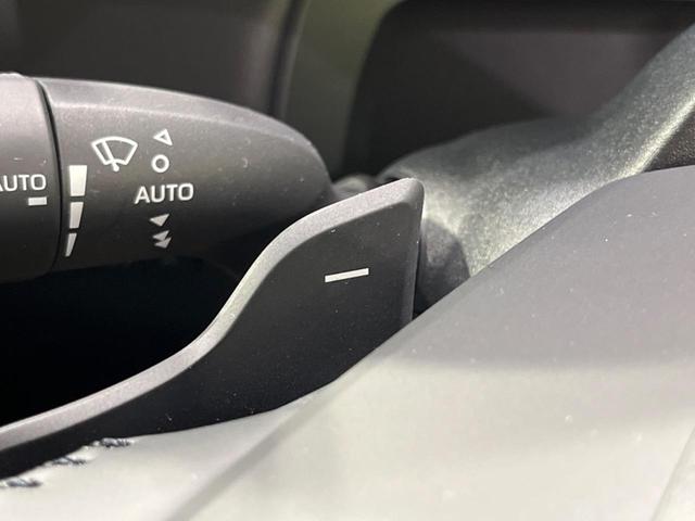 ヴェルファイアハイブリッド Ｚ　プレミア　左右独立ムーンルーフ　両側電動ドア　純正１４インチディスプレイオーディオ　全周囲カメラ　衝突軽減装置　レーダークルーズ　禁煙車　電動リアゲート　レザーシート　前中席シートエアコン　前後ドラレコ　ＥＴＣ（50枚目）