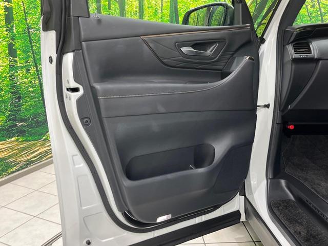 ヴェルファイアハイブリッド Ｚ　プレミア　左右独立ムーンルーフ　両側電動ドア　純正１４インチディスプレイオーディオ　全周囲カメラ　衝突軽減装置　レーダークルーズ　禁煙車　電動リアゲート　レザーシート　前中席シートエアコン　前後ドラレコ　ＥＴＣ（62枚目）