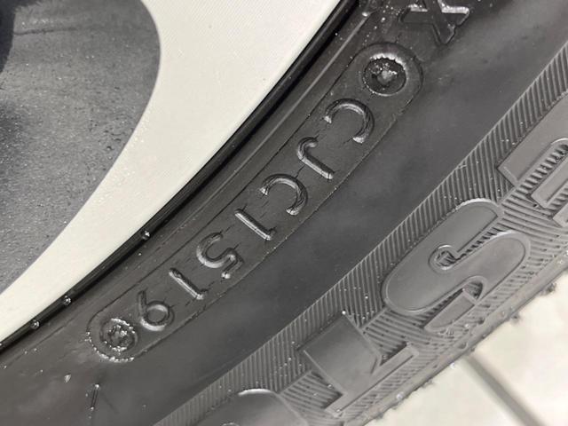 ノート e-パワーオーテック FOUR 4WD 純正ナビ 全周囲カメラ 衝突軽減装置 禁煙車 デジタルインナーミラー エンジンスターター コーナーセンサー スマートキー ドラレコ 純正15インチAW LEDヘッド オートエアコン(26枚目)