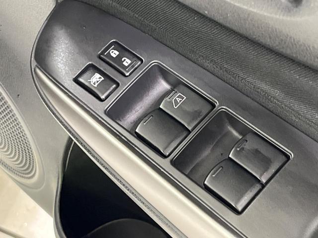 ノート e-パワーオーテック FOUR 4WD 純正ナビ 全周囲カメラ 衝突軽減装置 禁煙車 デジタルインナーミラー エンジンスターター コーナーセンサー スマートキー ドラレコ 純正15インチAW LEDヘッド オートエアコン(28枚目)