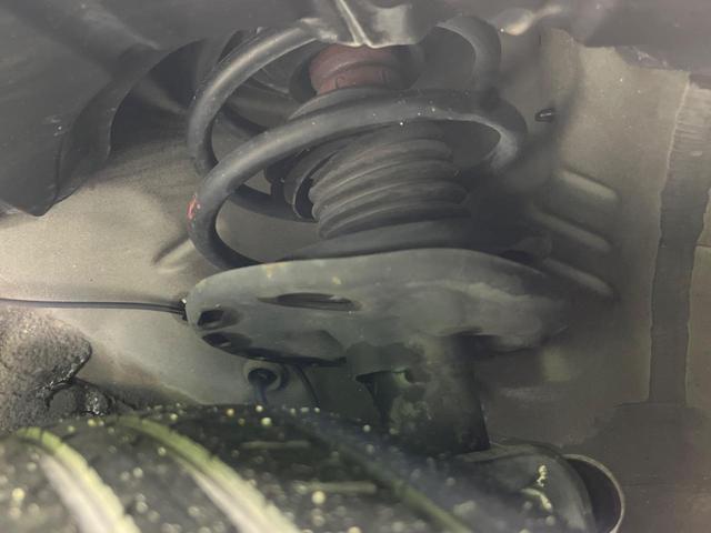 プリウス Ｌ　禁煙車　スマートキー　ＥＴＣ　オートライト　オートエアコン　オーディオ　ＣＤ再生　１７インチＡＷ　電動格納ミラー　シートリフター　ヘッドライトレベライザー　パワーウィンドウ　盗難防止装置（20枚目）