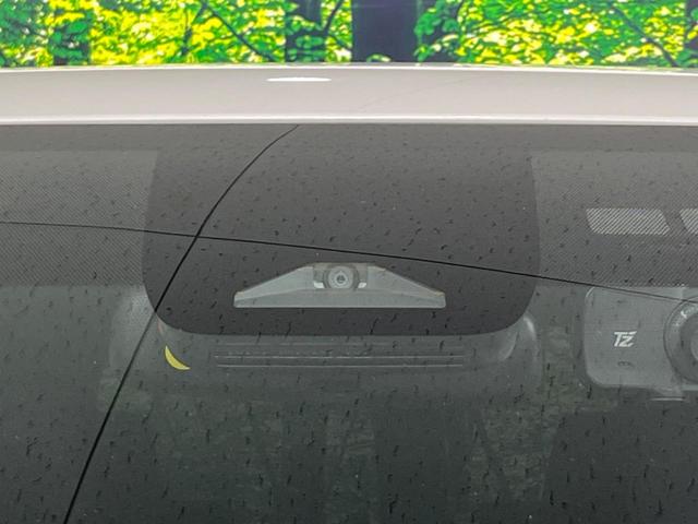 ノア Ｓ－Ｚ　両側電動ドア　純正１０型ナビ　全周囲カメラ　衝突軽減装置　レーダークルーズ　禁煙車　ハーフレザーシート　シートヒーター　ドラレコ　コーナーセンサー　スマートキー　ＬＥＤヘッド　ＥＴＣ２．０　純正ＡＷ（5枚目）