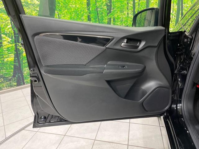 フィットハイブリッド S ホンダセンシング 純正ナビ バックカメラ 衝突軽減装置 アダプティブクルーズ 禁煙車 前後ドラレコ スマートキー LEDヘッド&フォグ ETC オートハイビーム 誤発進抑制機能 車線逸脱警報 オートエアコン 純正AW(59枚目)