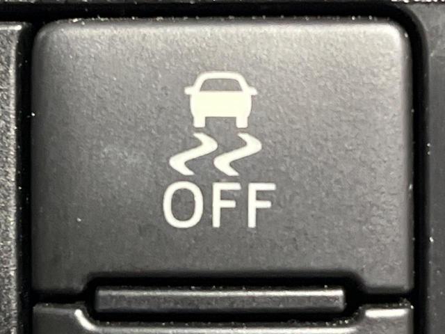 �y������h�~���u�z�ԗ��̉���������m����ƁA�����I�Ɏԗ��̐i�s������ۂ悤�Ɏԗ��𐧌䂵�܂��B�J�̓��ȂǊ���₷���H�ʏ󋵂ł����S�ȉ^�]���\�ł��B