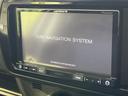 ヴィッツ １．３Ｆ　ＬＥＤエディション　ＳＤナビ　バックカメラ　禁煙車　ドラレコ　スマートキー　ＬＥＤヘッド　ＥＴＣ　オートライト　Ｂｌｕｅｔｏｏｔｈ　ＣＤ／ＤＶＤ　フルセグ　ドアバイザー　電動格納ミラー　横滑り防止装置　シートリフター（3枚目）