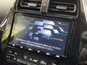プリウス Ａツーリングセレクション　後期　モデリスタエアロ　純正９型ナビ　バックカメラ　衝突軽減装置　レーダークルーズ　禁煙車　合皮シート　シートヒーター　パワーシート　ドラレコ　ＥＴＣ　コーナーセンサー　ブラインドスポットモニター（4枚目）