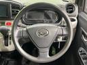 インテリアに合わせたデザインのステアリングは、運転される方のことも考え、運転しやすい形状、大きさです。是非一度、実際に触ってお確かめください。
