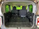 後席を格納すると、これだけの広さが！シーンに合わせたシートアレンジで、大きな荷物も積むことが出来ます♪