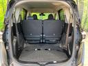 後席を格納すると、これだけの広さが！シーンに合わせたシートアレンジで、大きな荷物も積むことが出来ます♪