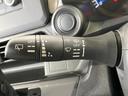 Ｂ　衝突軽減装置　禁煙車　コーナーセンサー　レーンキープ　オートハイビーム　誤発進抑制機能　先行車発進告知　オートライト　ＣＤ　ＡＵＸ　ＡＭ／ＦＭラジオ機能　アイドリングストップ　ヘッドライトレベライザー（27枚目）