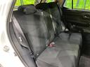 後部座席も気になるようなキズ・汚れやへたり等、大きなダメージはなく、良好な状態です。