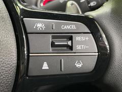 �ڥ����ץƥ��֥��롼������ȥ�����۹�®ƻϩ�Ǥ�Ĺ��Υ���Ԥ��ڤˡ�����ư��®�٤��ݤĥ��롼������ȥ����뤬�����ͷڸ������ƥ��Ϣ�Ȥ��������μ�ξ���Τ��Ƽִ֤��ݤĤ褦��®��Ĵ�ᤷ�Ƥ���ޤ����� 7