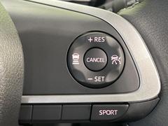 �ڥ졼�������롼������ȥ�����۹�®ƻϩ�Ǥ�Ĺ��Υ���Ԥ��ڤˡ�����ư��®�٤��ݤĥ��롼������ȥ����뤬�����ͷڸ������ƥ��Ϣ�Ȥ��������μ�ξ���Τ��Ƽִ֤��ݤĤ褦��®��Ĵ�ᤷ�Ƥ���ޤ����� 7