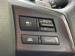 ������®�ɽ���ǽ�ե��롼������ȥ�����۹�®ƻϩ�Ǥ�Ĺ��Υ���Ԥ��ڤˡ�����ư��®�٤��ݤĥ��롼������ȥ����뤬�����ͷڸ������ƥ��Ϣ�Ȥ��������μ�ξ���Τ��Ƽִ֤��ݤĤ褦��®��Ĵ�ᤷ�Ƥ���ޤ����� 6