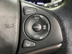 �ڥ����ץƥ��֥��롼������ȥ�����۹�®ƻϩ�Ǥ�Ĺ��Υ���Ԥ��ڤˡ�����ư��®�٤��ݤĥ��롼������ȥ����뤬�����ͷڸ������ƥ��Ϣ�Ȥ��������μ�ξ���Τ��Ƽִ֤��ݤĤ褦��®��Ĵ�ᤷ�Ƥ���ޤ����� 6