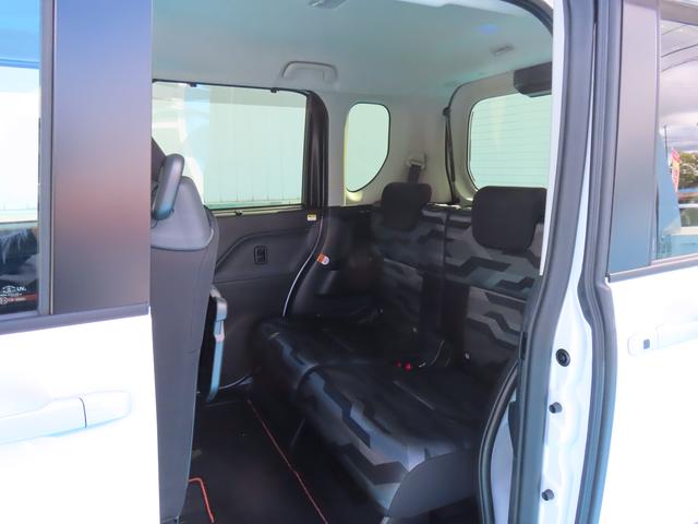 タント ファンクロス　２ＷＤ　ＣＶＴ　６６０ｃｃ　両側電動スライドドア　ディスプレイオーディオ　バックモニター　衝突被害軽減ブレーキ　横滑り防止装置　ＡＢＳ　アイドリングストップ　プッシュボタンスタート（13枚目）