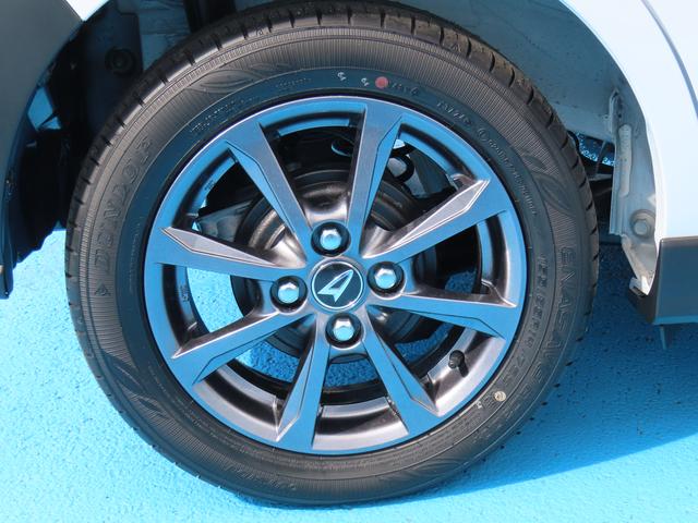 タント ファンクロス　２ＷＤ　ＣＶＴ　６６０ｃｃ　両側電動スライドドア　ディスプレイオーディオ　バックモニター　衝突被害軽減ブレーキ　横滑り防止装置　ＡＢＳ　アイドリングストップ　プッシュボタンスタート（31枚目）