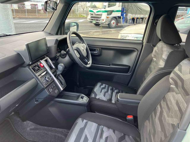 タフト Gターボ ダーククロムベンチャー 4WD 660cc 4WD CVT スカイフィールトップ ディスプレイオーディオ ドラレコ クルーズコントロール 衝突被害軽減ブレーキ 横滑り防止装置 ABS アイドリングストップ プッシュボタンスタート(14枚目)