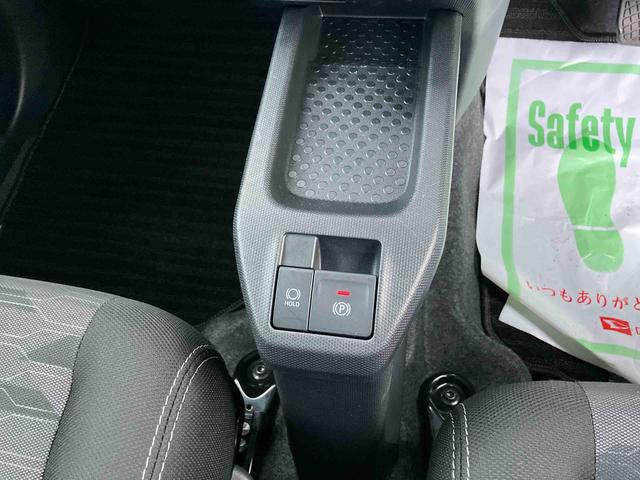 タフト Gターボ ダーククロムベンチャー 4WD 660cc 4WD CVT スカイフィールトップ ディスプレイオーディオ ドラレコ クルーズコントロール 衝突被害軽減ブレーキ 横滑り防止装置 ABS アイドリングストップ プッシュボタンスタート(27枚目)