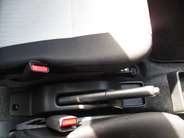 ミライース Ｌ　ＳＡＩＩＩ　４ＷＤ　バックカメラ　ナビ　クリアランスソナー　衝突被害軽減システム　オートマチックハイビーム　キーレスエントリー　アイドリングストップ　ＣＶＴ　盗難防止システム　ＡＢＳ　ＥＳＣ　ＣＤ　ＵＳＢ（13枚目）