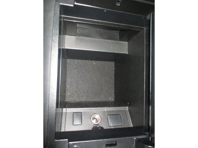 ヴェルファイア ３．５ＺＡ　Ｇエディション　純正９インチナビ　フルセグＴＶ４ＷＤ車　両側電動スライドドア　電動シート　パワーゲート　オットマン　オートクルーズコントロール　スマートキー　ＬＥＤライト　３列シート　メモリーナビ　ＥＴＣ　ソナー（72枚目）