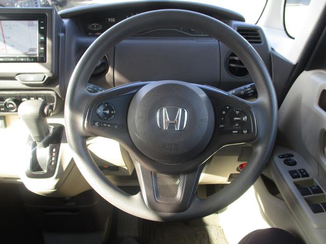 Ｎ－ＢＯＸ Ｇホンダセンシング　ドライブレコーダー　バックカメラ　両側スライドドア　ナビ　オートクルーズコントロール　レーンアシスト　衝突被害軽減システム　オートライト　スマートキー　電動格納ミラー　シートヒーター　ベンチシート（3枚目）