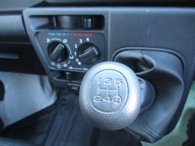 サンバーバン トランスポーター 4WD MT 衝突被害軽減システム クリアランスソナー 両側スライドドア キーレスエントリー アイドリングストップ ESC エアコン パワーステアリング パワーウィンドウ 運転席エアバッグ(8枚目)