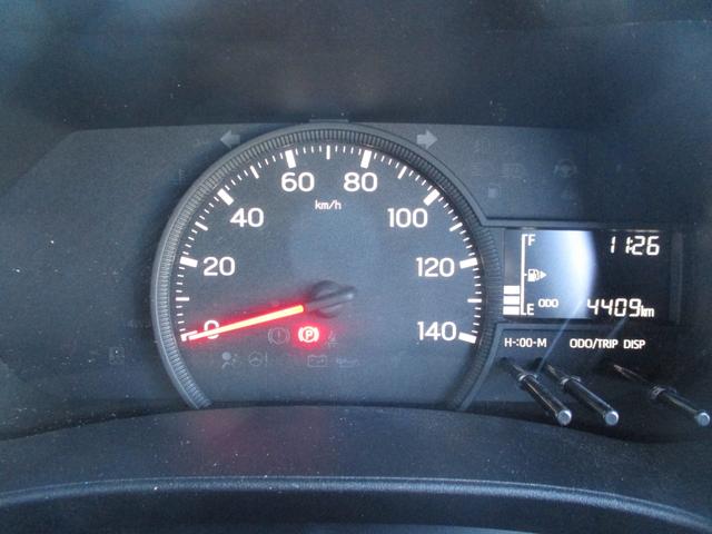 サンバーバン トランスポーター 4WD MT 衝突被害軽減システム クリアランスソナー 両側スライドドア キーレスエントリー アイドリングストップ ESC エアコン パワーステアリング パワーウィンドウ 運転席エアバッグ(34枚目)