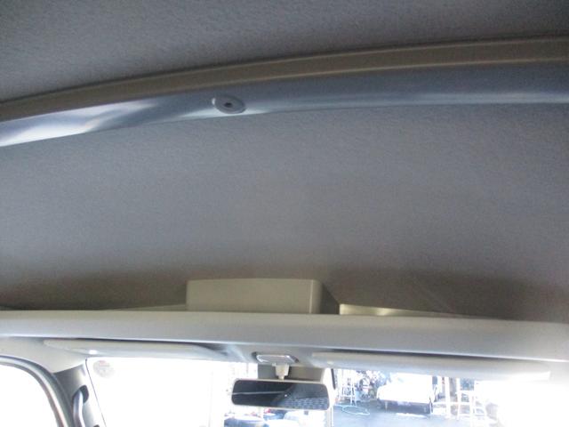 サンバーバン トランスポーター 4WD MT 衝突被害軽減システム クリアランスソナー 両側スライドドア キーレスエントリー アイドリングストップ ESC エアコン パワーステアリング パワーウィンドウ 運転席エアバッグ(40枚目)