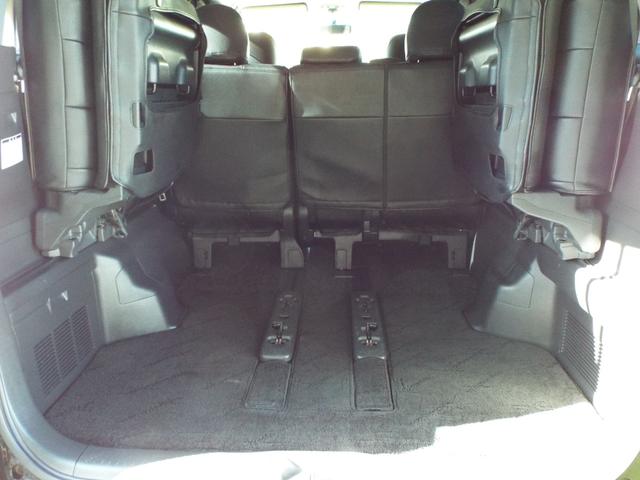 ヴェルファイア ２．４Ｚ　後期型　ナビ　テレビ　バックカメラ　ＥＴＣ　フリップダウン　クルーズコントロール　両側パワースライドドア　ＨＩＤライト　オートライト　フォグランプ　スマートキー　プッシュスタート　純正アルミホイール（17枚目）