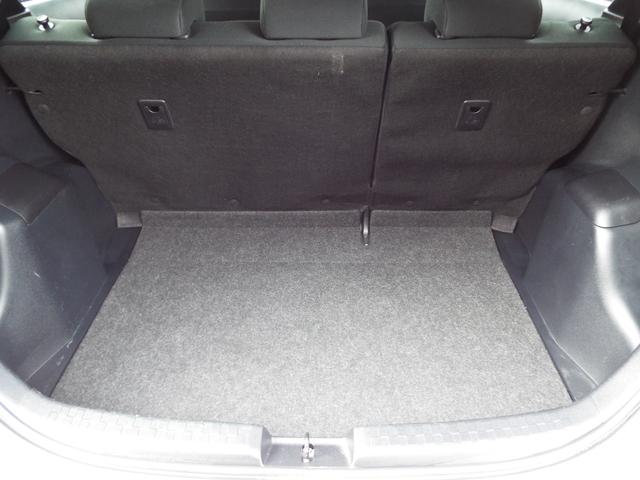 アクア Ｓ　ハイブリッド車　ナビ　テレビ　バックカメラ　ＥＴＣ　エンジンスターター　ＨＩＤヘッドライト　オートライト　フォグランプ　スマートキー　キーレス　プッシュスタート　オートエアコン　フルフラットシート（15枚目）