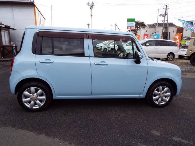 アルトラパン Ｘ　ＣＤ／ＡＭＦＭ　スマートキー　キーレス　プッシュスタート　電動格納ミラー　ベンチシート　フルフラットシート　純正１４インチアルミホイール　エアコン　パワーステアリング　パワーウィンドウ　ＡＢＳ（6枚目）
