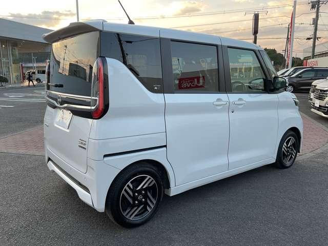 ルークス ハイウェイスター X プロパイロットエディション 試乗車UP 衝突軽減 ワイドナビ 360°モニタ 障害物センサー 車線逸脱警報 シートヒーター ドラレコ ETC フルセグTV 両側電動スライドドア LEDライト アルミ インテリキー スマートミラー(3枚目)