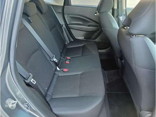 ノート 1.2 X 元当社社有車・e-POWER リアカメラ 衝突被害軽減ブレ-キ 全方位カメラ 禁煙車 LEDヘッドライト インテリジェントキー ワンオーナー 整備記録簿 ワンセグTV TVナビ サイドカメラ メモリーナビ パワーウィンドウ ABS(18枚目)