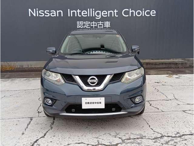 エクストレイル ２．０　２０Ｘ　エマージェンシーブレーキパッケージ　２列車　４ＷＤ　純正メモリーナビ　ＬＥＤヘッドライト　スマキ－　アイドリングＳＴＯＰ　セキュリティ　ＡＷＤ　アルミ　ナビ＆ＴＶ　メモリーナビゲーション　ＬＥＤヘッドランプ　エアコン　ワンセグ　パワーステアリング　キーレス　ＥＴＣ車載器　パワーウインドウ（5枚目）