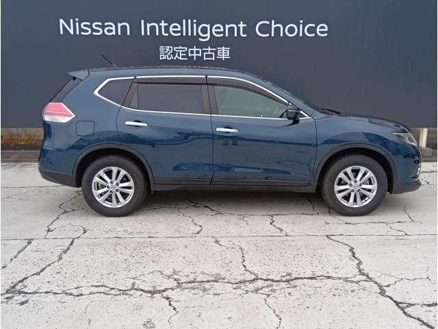 エクストレイル ２．０　２０Ｘ　エマージェンシーブレーキパッケージ　２列車　４ＷＤ　純正メモリーナビ　ＬＥＤヘッドライト　スマキ－　アイドリングＳＴＯＰ　セキュリティ　ＡＷＤ　アルミ　ナビ＆ＴＶ　メモリーナビゲーション　ＬＥＤヘッドランプ　エアコン　ワンセグ　パワーステアリング　キーレス　ＥＴＣ車載器　パワーウインドウ（6枚目）