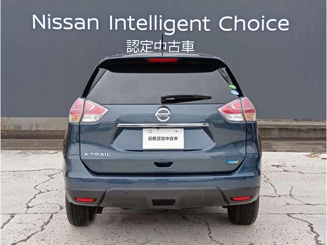 エクストレイル ２．０　２０Ｘ　エマージェンシーブレーキパッケージ　２列車　４ＷＤ　純正メモリーナビ　ＬＥＤヘッドライト　スマキ－　アイドリングＳＴＯＰ　セキュリティ　ＡＷＤ　アルミ　ナビ＆ＴＶ　メモリーナビゲーション　ＬＥＤヘッドランプ　エアコン　ワンセグ　パワーステアリング　キーレス　ＥＴＣ車載器　パワーウインドウ（8枚目）