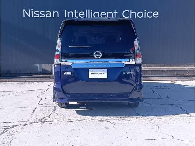 セレナ １．２　ｅ－ＰＯＷＥＲ　ハイウェイスター　Ｖ　日産純正メモリーナビ・アラウンドビューモ　３６０°カメラ　エマジェンシーブレーキ　１オナ　パーキングアシスト　寒冷地仕様　スマキー　バックカメラ　禁煙　ＬＥＤ　レーンアシスト　点検記録簿付　ＥＴＣ　イモビ　フルオートエアコン　アルミホイール（7枚目）