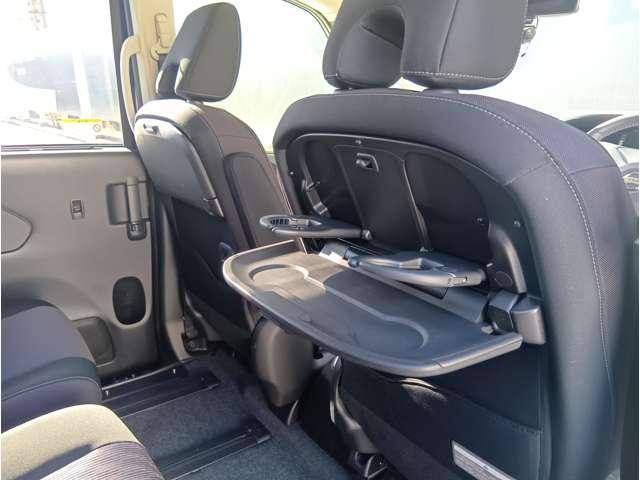 セレナ １．２　ｅ－ＰＯＷＥＲ　ハイウェイスター　Ｖ　日産純正メモリーナビ・アラウンドビューモ　３６０°カメラ　エマジェンシーブレーキ　１オナ　パーキングアシスト　寒冷地仕様　スマキー　バックカメラ　禁煙　ＬＥＤ　レーンアシスト　点検記録簿付　ＥＴＣ　イモビ　フルオートエアコン　アルミホイール（9枚目）