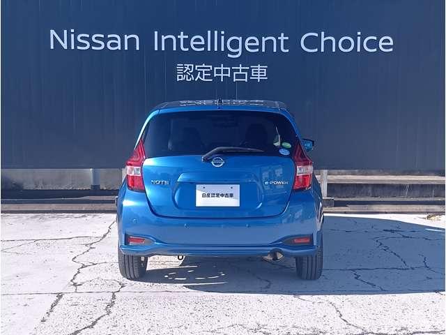 ノート 1.2 e-POWER X 日産純正メモリーナビ・アラウンドビューモ 禁煙 360°カメラ 記録簿付 Rカメラ 運転席助手席エアバック レーンキープ AUTOエアコン 1オーナー 盗難防止システム ナビTV AW サイドカメラ 運転席エアバッグ キーレスエントリー(7枚目)