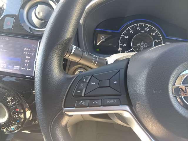 ノート 1.2 e-POWER X 日産純正メモリーナビ・アラウンドビューモ 禁煙 360°カメラ 記録簿付 Rカメラ 運転席助手席エアバック レーンキープ AUTOエアコン 1オーナー 盗難防止システム ナビTV AW サイドカメラ 運転席エアバッグ キーレスエントリー(14枚目)
