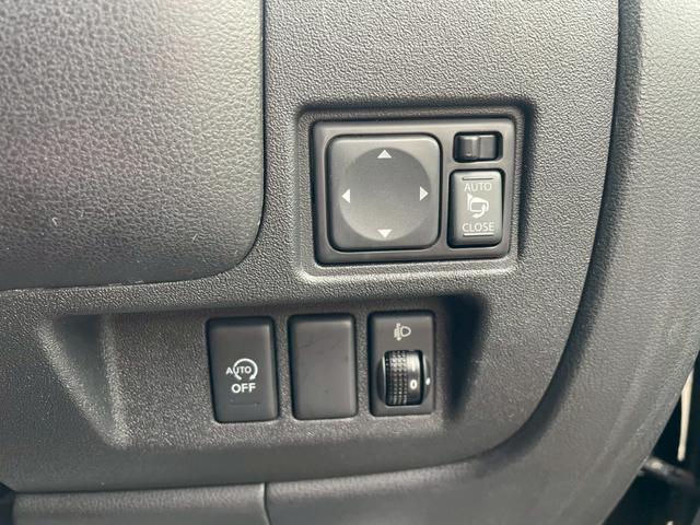 マーチ Ｘ　Ｖセレクション　禁煙車　ＭＩＴＳＵＢＩＳＨＩメモリーナビ　フルセグＴＶ　ブルートュース　ＤＶＤ再生　プッシュスタート　スマートキー　社外１５インチホイール　コーナーセンサー（38枚目）