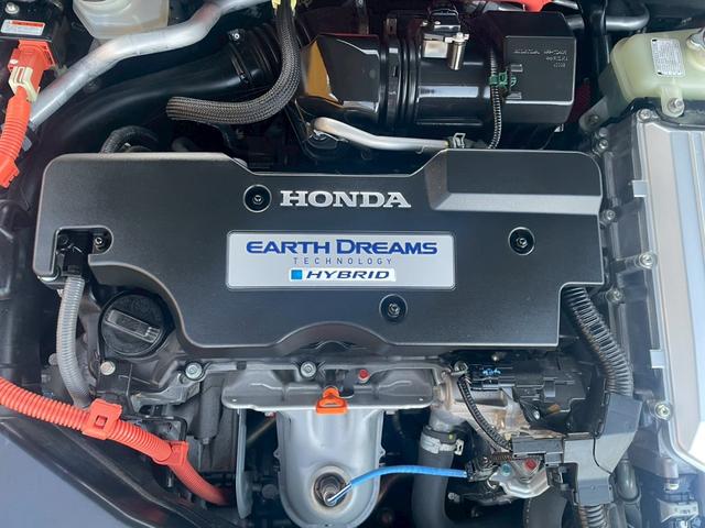 アコードハイブリッド ＬＸ　純正７インチナビ　フルセグ　Ｂｌｕｅｔｏｏｔｈ　バックカメラ　ＥＴＣ　クルーズコントロール　パワーシート　ステアリングスイッチ　ＬＥＤヘッドライト　フォグランプ（32枚目）