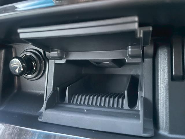 アコードハイブリッド ＬＸ　純正７インチナビ　フルセグ　Ｂｌｕｅｔｏｏｔｈ　バックカメラ　ＥＴＣ　クルーズコントロール　パワーシート　ステアリングスイッチ　ＬＥＤヘッドライト　フォグランプ（68枚目）