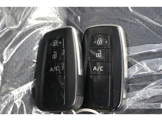 プリウスＰＨＶ Ａプレミアム　革シート　ミュージックプレイヤー接続可　バックカメラ　衝突被害軽減システム　ＥＴＣ　ドラレコ　ＬＥＤヘッドランプ　ワンオーナー（6枚目）