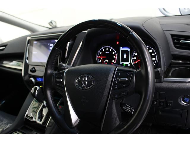 アルファード ２．５Ｓ　Ｃパッケージ　ＤＶＤ再生　ミュージックプレイヤー接続可　後席モニター　バックカメラ　衝突被害軽減システム　ＥＴＣ　両側電動スライド　ＬＥＤヘッドランプ　乗車定員７人　３列シート（4枚目）