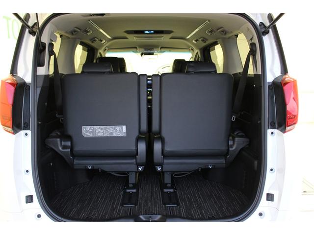 アルファード ２．５Ｓ　Ｃパッケージ　ＤＶＤ再生　ミュージックプレイヤー接続可　後席モニター　バックカメラ　衝突被害軽減システム　ＥＴＣ　両側電動スライド　ＬＥＤヘッドランプ　乗車定員７人　３列シート（29枚目）