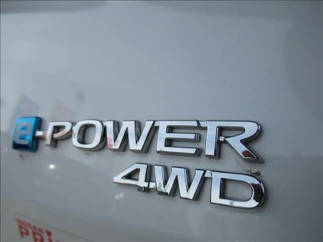 4WD SDナビ バックカメラ Bluetooth接続 禁煙車 ドライブレコーダー エマージェンシーブレーキ 踏み間違い衝突防止アシスト 車線逸脱防止支援システム(22枚目)
