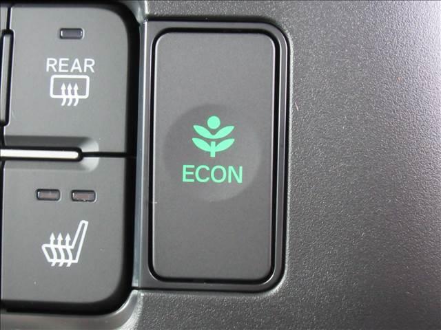 Ｎ－ＢＯＸカスタム 　届出済未使用車　ホンダセンシング　電動スライド　シートヒーター　電動パーキング　オートホールドパーキング　ＵＳＢ　アダプティブクルーズコントロール　オートマチックハイビーム　シーケンシャルターンランプ（10枚目）
